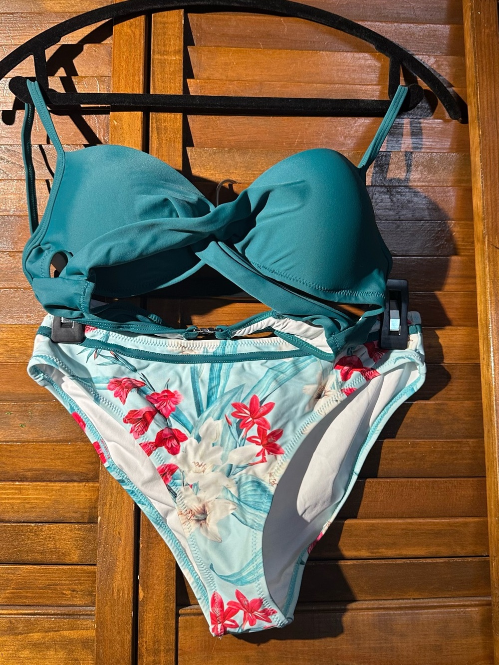 Cupshe Teal Underwire Bikini Top with Floral High-Waist Bottoms